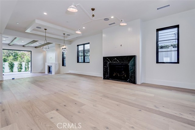 1825 Pacific Avenue, Manhattan Beach, California 90266, 5 Bedrooms Bedrooms, ,5 BathroomsBathrooms,Residential,Sold,Pacific,SB21268855