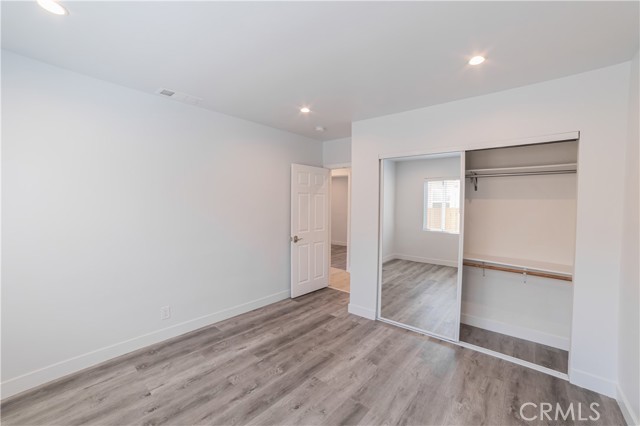 Detail Gallery Image 7 of 24 For 14754 Bassett St, Van Nuys,  CA 91405 - 4 Beds | 2 Baths