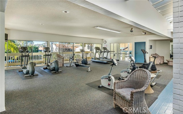 906 Camino Real, Redondo Beach, California 90277, 2 Bedrooms Bedrooms, ,2 BathroomsBathrooms,Residential,Sold,Camino Real,SB22092034