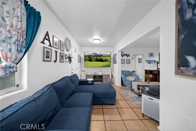 Detail Gallery Image 5 of 28 For 23755 Goetz Dr, Menifee,  CA 92587 - 3 Beds | 1 Baths