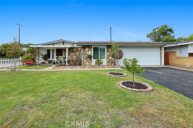 1113 E Walnut Ave, Glendora, CA 91741