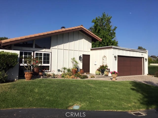 25215 Miles Ave, Lake Forest, CA 92630