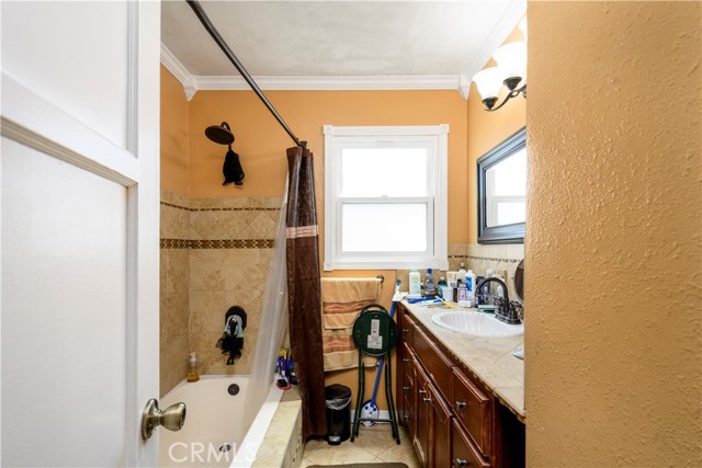 Detail Gallery Image 10 of 14 For 9008 Ola Ave, Whittier,  CA 90603 - 2 Beds | 2 Baths