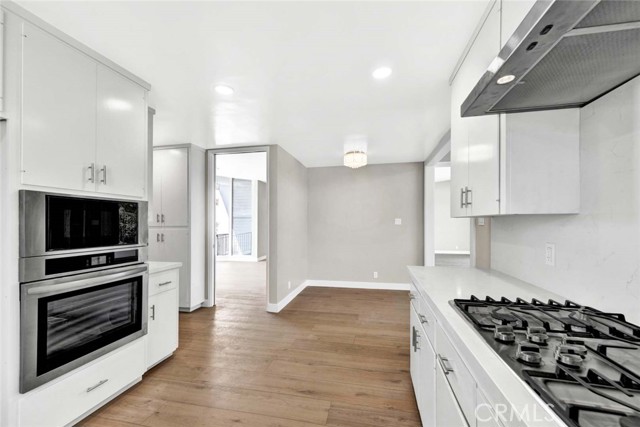 Detail Gallery Image 15 of 47 For 4338 Fairway Dr, Lakewood,  CA 90712 - 4 Beds | 3/1 Baths