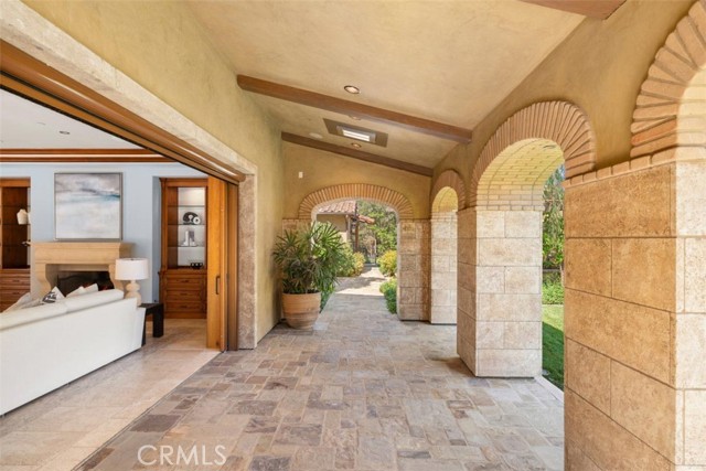 97 Canyon Creek, Irvine CA: https://media.crmls.org/medias/b556acd8-5868-4415-ad53-99a8adb7d2ad.jpg