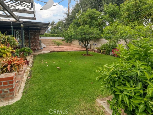 540 Hacienda Drive, Monrovia CA: https://media.crmls.org/medias/b556b2ce-20e7-4523-a9a1-bd493544894f.jpg