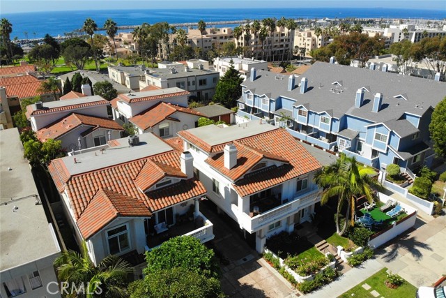 Blocks to the beach