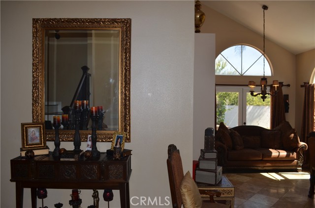 25592 Aragon Way, Yorba Linda CA: https://media.crmls.org/medias/b5576977-140a-4ac6-9641-18220e589b79.jpg