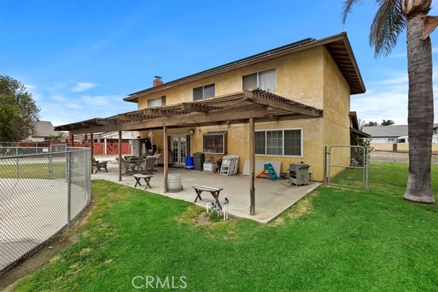 Detail Gallery Image 14 of 21 For 11562 Range View Rd, Jurupa Valley,  CA 91752 - 4 Beds | 2/1 Baths