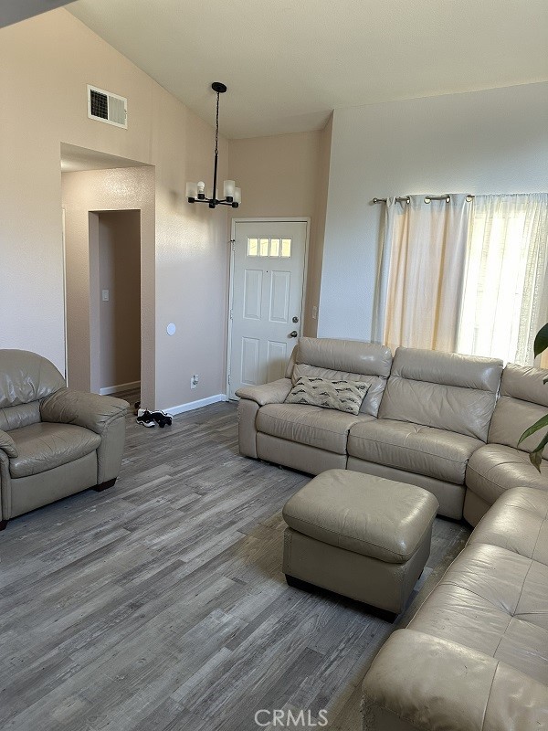 Detail Gallery Image 3 of 9 For 43525 Palos, Lancaster,  CA 93535 - 4 Beds | 2 Baths