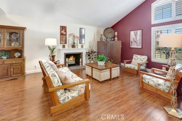 Detail Gallery Image 4 of 25 For 3624 E Shallow Brook, Orange,  CA 92867 - 4 Beds | 3 Baths