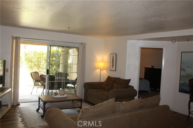 Detail Gallery Image 3 of 30 For 2700 Lawrence Crossley Rd #71,  Palm Springs,  CA 92264 - 2 Beds | 2 Baths