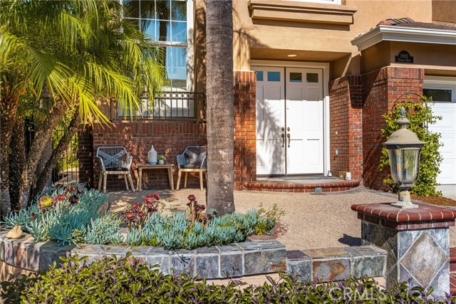 19692 Dorado Drive, Lake Forest CA: https://media.crmls.org/medias/b55b435a-7e71-48bc-90ff-481a2635ee61.jpg