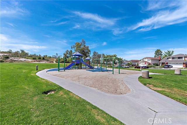 Detail Gallery Image 27 of 50 For 32163 Fall River Rd, Rancho Santa Margarita,  CA 92679 - 5 Beds | 3 Baths