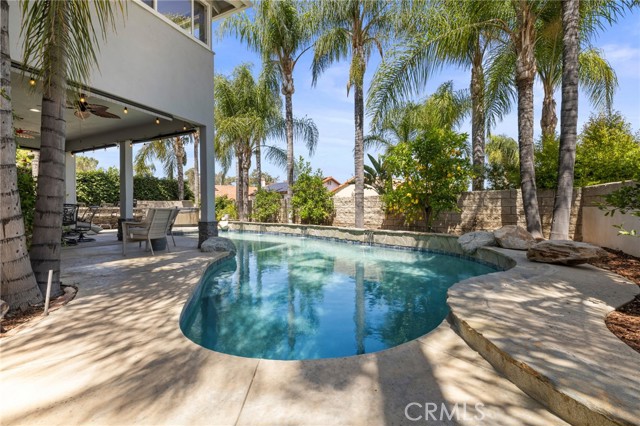 31502 Emperor Drive, Canyon Lake CA: https://media.crmls.org/medias/b55bd9b5-a55b-41ae-8f1c-08af83f1cc84.jpg