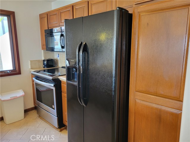 68 Playa Azul, Avalon CA: https://media.crmls.org/medias/b55c546f-b7ee-4188-a8dd-48de635bf1db.jpg