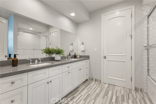 Detail Gallery Image 23 of 33 For 4330 Bellaire Ave, Studio City,  CA 91604 - 5 Beds | 4/1 Baths