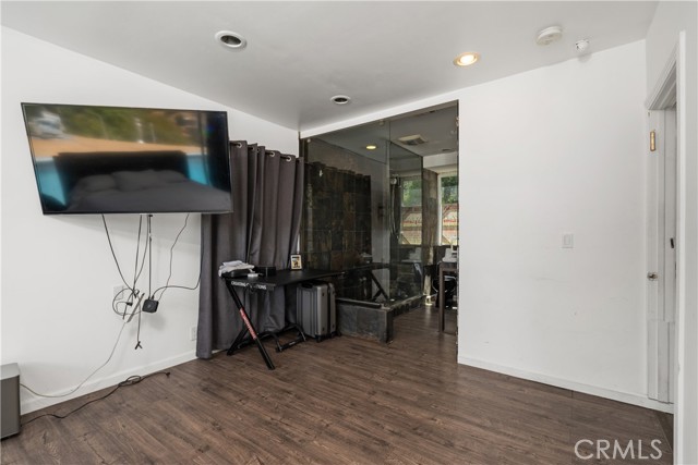 Detail Gallery Image 19 of 43 For 7241 Woodrow Wilson Dr, Los Angeles,  CA 90068 - 2 Beds | 2 Baths