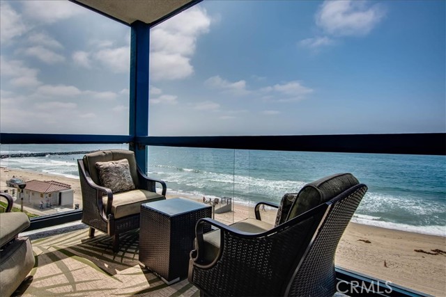 575 Esplanade, Redondo Beach, California 90277, 2 Bedrooms Bedrooms, ,2 BathroomsBathrooms,Residential,Sold,Esplanade,SB22072005