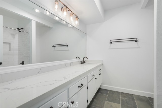 Detail Gallery Image 24 of 33 For 457 W Walnut St, Pasadena,  CA 91103 - 2 Beds | 2/1 Baths