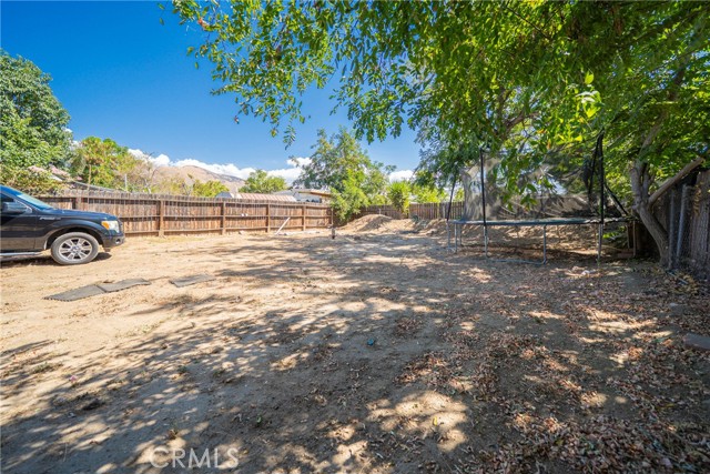 Detail Gallery Image 22 of 35 For 2137 Pepper Dr, Highland,  CA 92346 - 3 Beds | 1 Baths