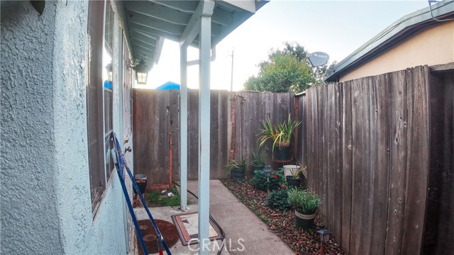 Detail Gallery Image 27 of 32 For 2719 Xavier, East Palo Alto,  CA 94303 - 7 Beds | 4 Baths