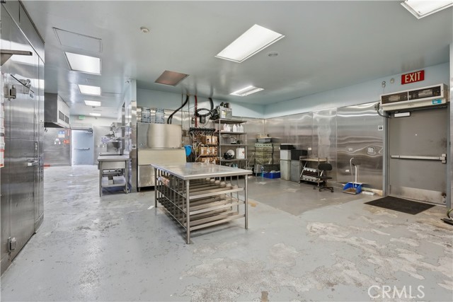  Commercial for Sale in Palmdale, California