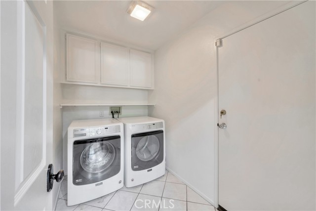 5104 E Henley Place, Orange CA: https://media.crmls.org/medias/b55e191f-b1f2-49c3-b167-bcc799f8935d.jpg