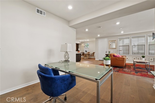 Detail Gallery Image 25 of 46 For 223 Carlow, Irvine,  CA 92618 - 1 Beds | 1/1 Baths