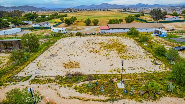 30300 Garbani Road, Menifee CA: https://media.crmls.org/medias/b5613a7c-53b9-4a2d-a50e-f6ad1c0269c5.jpg
