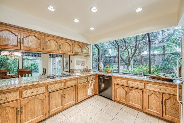 Detail Gallery Image 27 of 60 For 2727 Bluff Ave #117,  Fresno,  CA 93711 - 4 Beds | 2/1 Baths