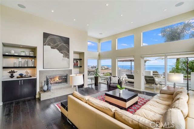 Detail Gallery Image 10 of 33 For 818 Hillcrest Dr, Laguna Beach,  CA 92651 - 4 Beds | 3/1 Baths
