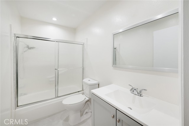 Detail Gallery Image 16 of 24 For 7727 via Napoli #75,  Burbank,  CA 91504 - 3 Beds | 2/1 Baths