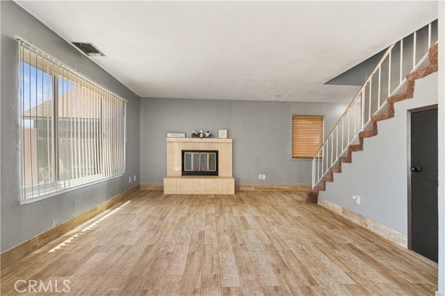 8305 Pioneer Drive, Bakersfield CA: https://media.crmls.org/medias/b562be37-f6b5-4116-8f24-15790b83e742.jpg