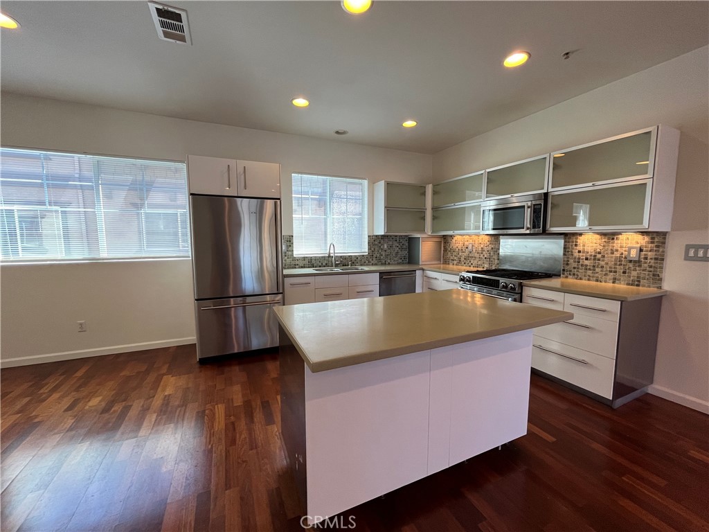 1285 Riverrock Road
