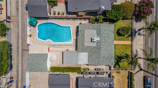 16053 Devonshire Street, Granada Hills CA: https://media.crmls.org/medias/b563f8de-de1e-4a27-8dba-39bfbd5ff091.jpg
