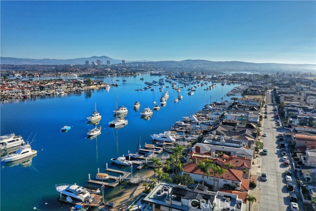 Detail Gallery Image 28 of 29 For 1211 W Bay, Newport Beach,  CA 92661 - 3 Beds | 2 Baths