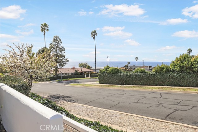 32322 Conqueror Drive, Rancho Palos Verdes, California 90275, 3 Bedrooms Bedrooms, ,2 BathroomsBathrooms,Single Family Residence,For Sale,Conqueror,SB25025856