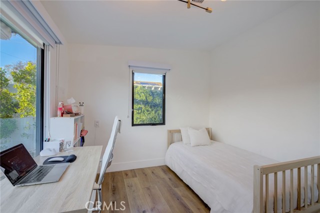 Detail Gallery Image 51 of 72 For 8161 Encino Ave, Northridge,  CA 91325 - 4 Beds | 3 Baths