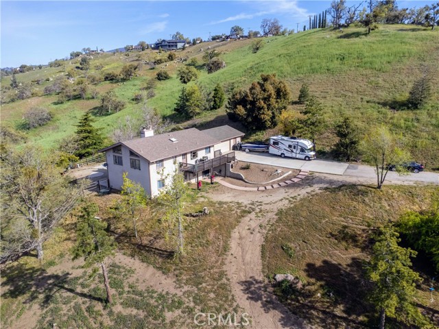 Detail Gallery Image 12 of 43 For 26201 Cumberland Rd, Tehachapi,  CA 93561 - 4 Beds | 2/1 Baths