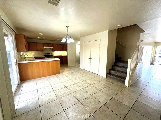 Detail Gallery Image 7 of 27 For 9374 Sapphire Ave, Hesperia,  CA 92344 - 4 Beds | 2/1 Baths