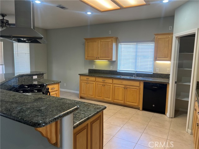 Detail Gallery Image 8 of 16 For 26500 Silver Lakes, Helendale,  CA 92342 - 4 Beds | 2 Baths