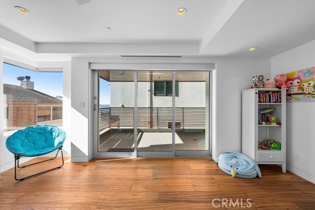 Detail Gallery Image 38 of 75 For 228 31st St, Manhattan Beach,  CA 90266 - 4 Beds | 3/2 Baths