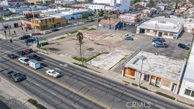1616 Martin Luther King Jr Way, Merced, California 95340, ,Commercial Lease,For Rent,1616 Martin Luther King Jr Way,CRMC24045105