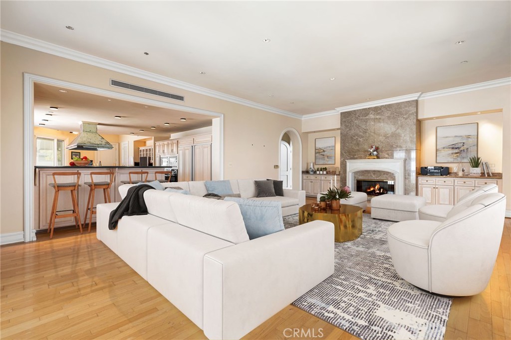 B5680d97 4600 415b 8996 3e231d2a5a84