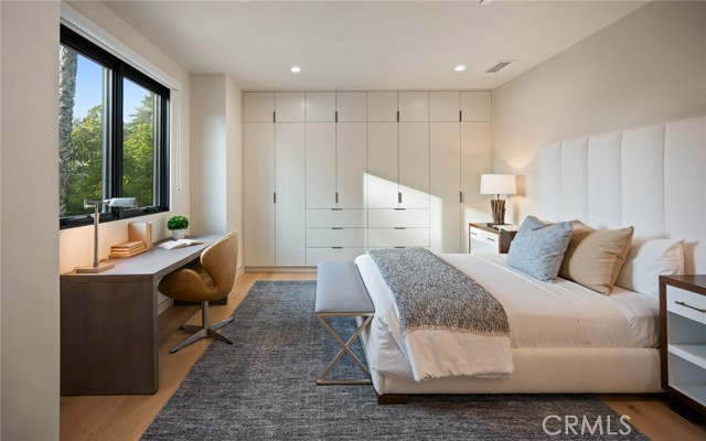 4320 Teesdale Avenue, Studio City CA: https://media.crmls.org/medias/b568fffe-b53b-4cc4-a1e4-8274d77cb2ed.jpg
