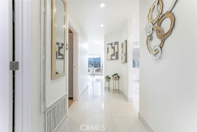 Detail Gallery Image 12 of 66 For 13331 Moorpark St #319,  Sherman Oaks,  CA 91423 - 2 Beds | 2 Baths