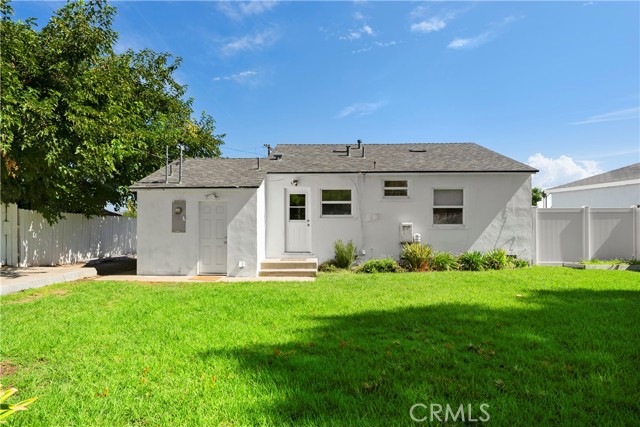Detail Gallery Image 2 of 20 For 17832 Rhoda, Encino,  CA 91316 - 2 Beds | 1 Baths