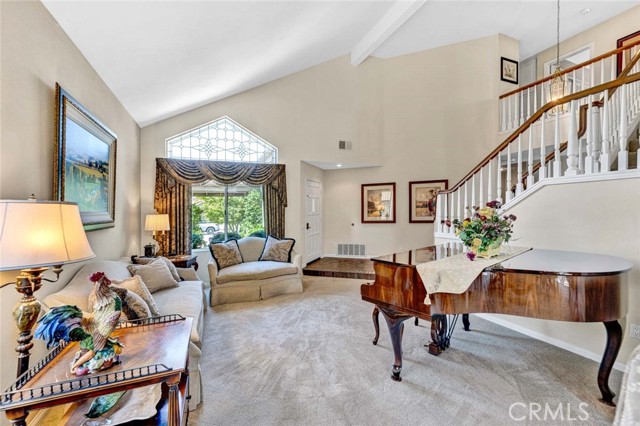 Detail Gallery Image 8 of 46 For 8102 E Sprucewood Ave, Orange,  CA 92869 - 4 Beds | 3 Baths