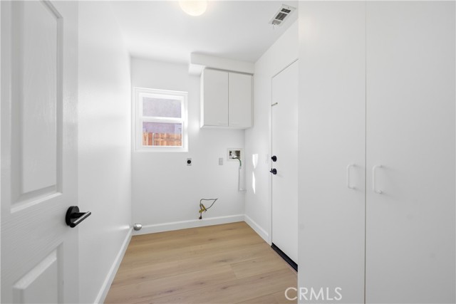 Detail Gallery Image 29 of 45 For 1394 La Culebra Cir, Camarillo,  CA 93012 - 4 Beds | 2/1 Baths